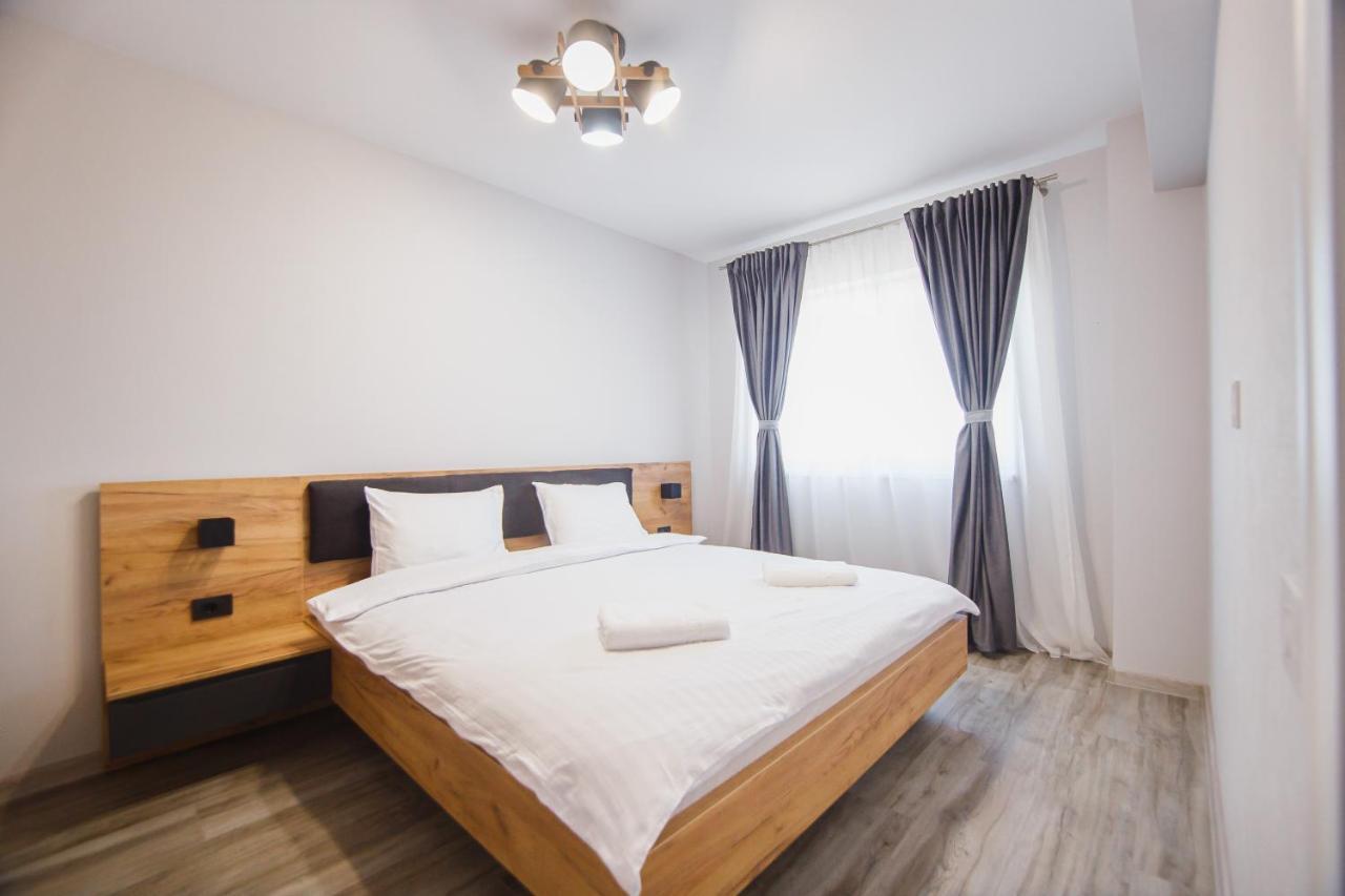 Apartamento Creamy Wood Haven Oradea Exterior foto