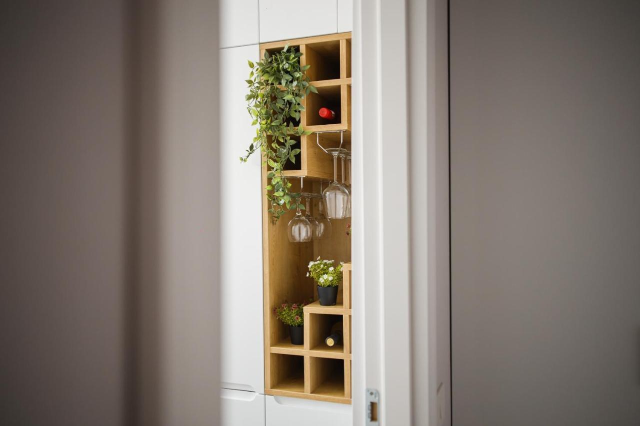 Apartamento Creamy Wood Haven Oradea Exterior foto