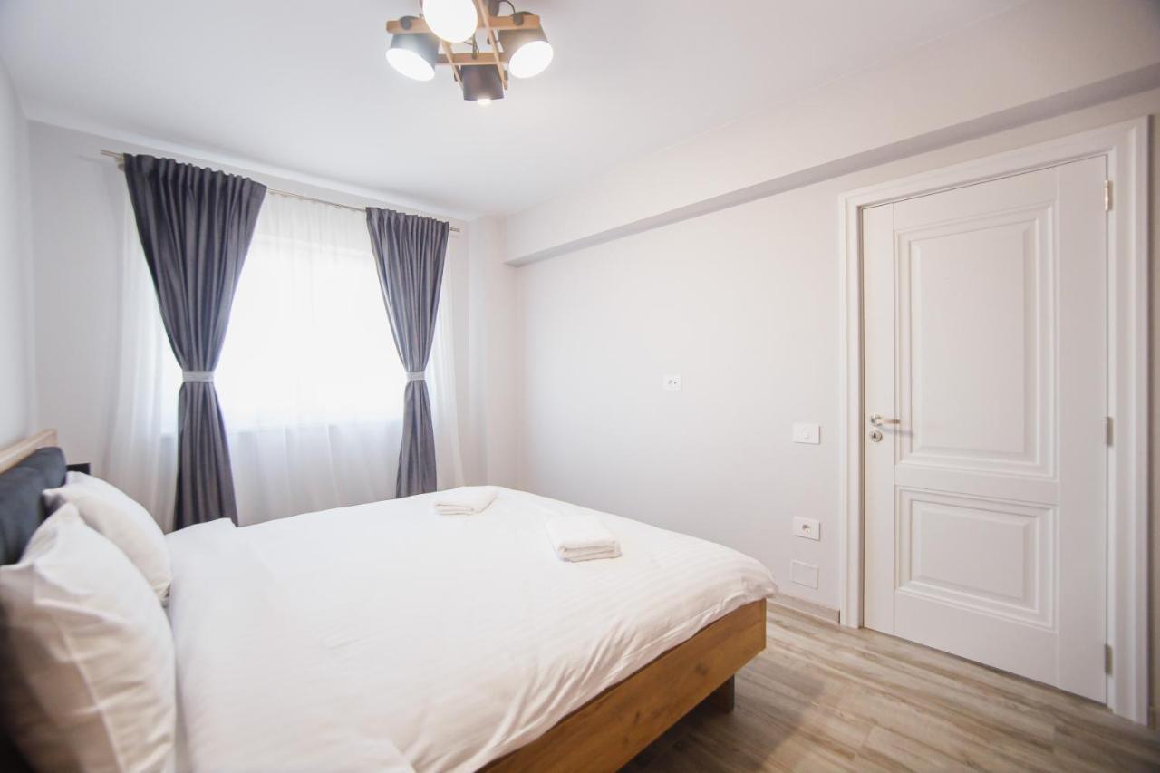 Apartamento Creamy Wood Haven Oradea Exterior foto